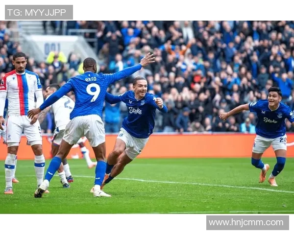 曼联与埃弗顿经典对决回顾：激情四溢的英超历史瞬间