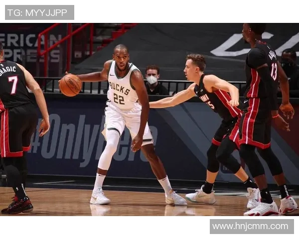 步行者与活塞精彩对决重播回顾赛场亮点与精彩瞬间分析 步行者与活塞精彩对决重播回顾赛场亮点与精彩瞬间分析