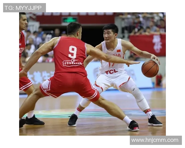 男篮红队与乌克兰激烈对抗赛引发热议球迷热情高涨