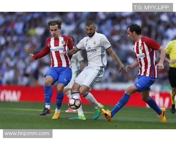 米兰与皇马的对决结果揭晓谁将赢得这场巅峰对决的胜利 米兰与皇马的对决结果揭晓谁将赢得这场巅峰对决的胜利