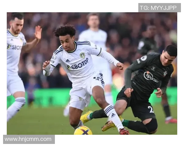 利兹联主场迎战纽卡斯尔联队，争夺英超宝贵积分的激烈对决